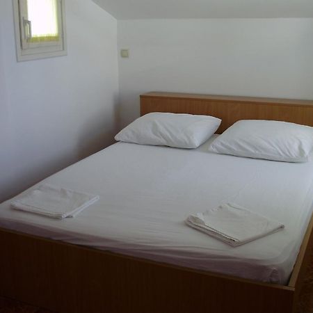 Cosmic Gate Apartments (Adults Only) 诺瓦利娅 外观 照片