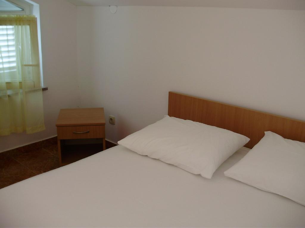 Cosmic Gate Apartments (Adults Only) 诺瓦利娅 外观 照片