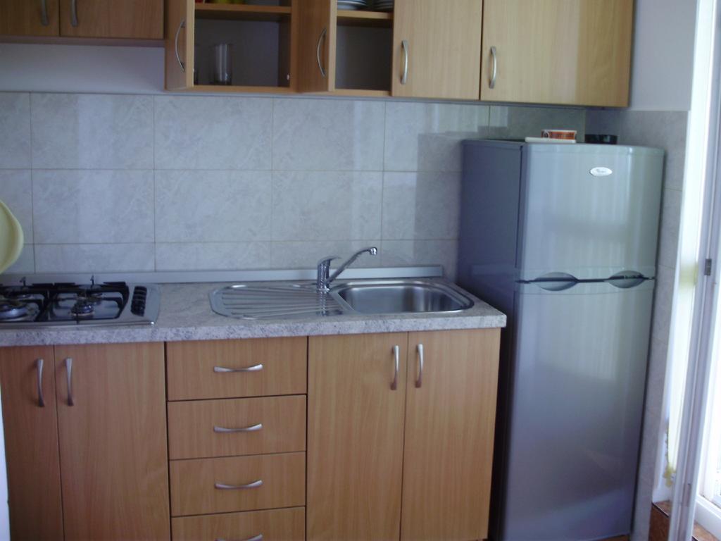 Cosmic Gate Apartments (Adults Only) 诺瓦利娅 外观 照片